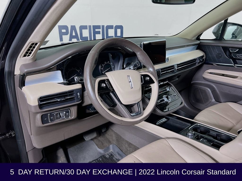 Used 2022 Lincoln Corsair AWD w/ Premium Package image 11