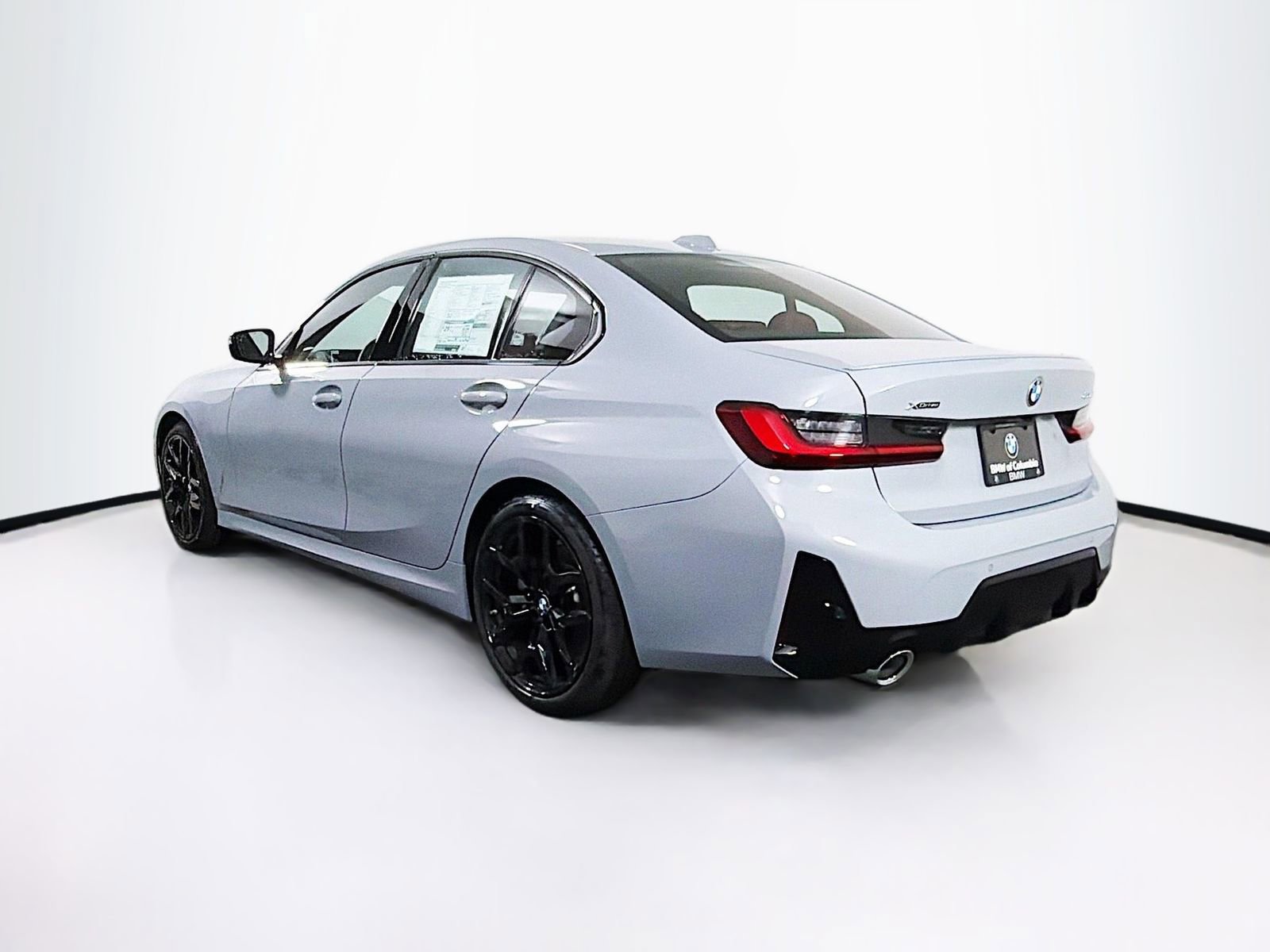 New 2026 BMW 330i xDrive Sedan w/ M Sport Package AWD/4WD image 5