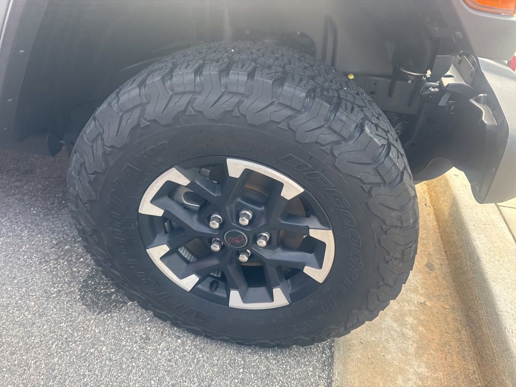 Used 2025 Jeep Wrangler Unlimited Rubicon image 4