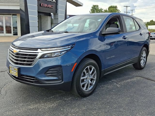 Certified 2024 Chevrolet Equinox LS AWD/4WD image 3