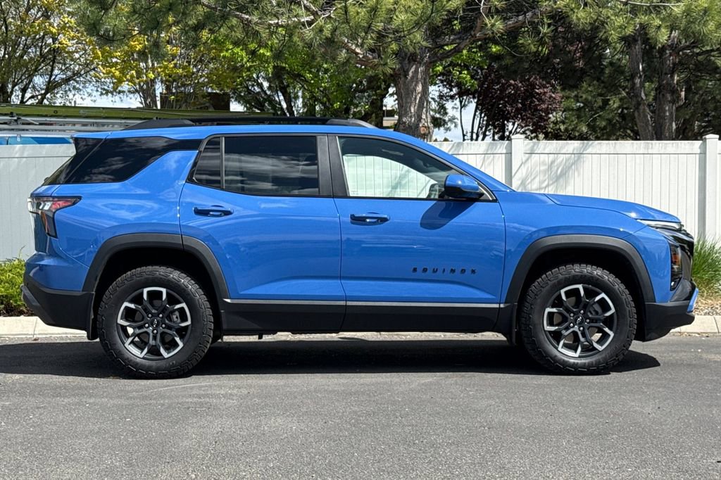 Used 2026 Chevrolet Equinox ACTIV w/ Convenience Package III AWD/4WD image 3