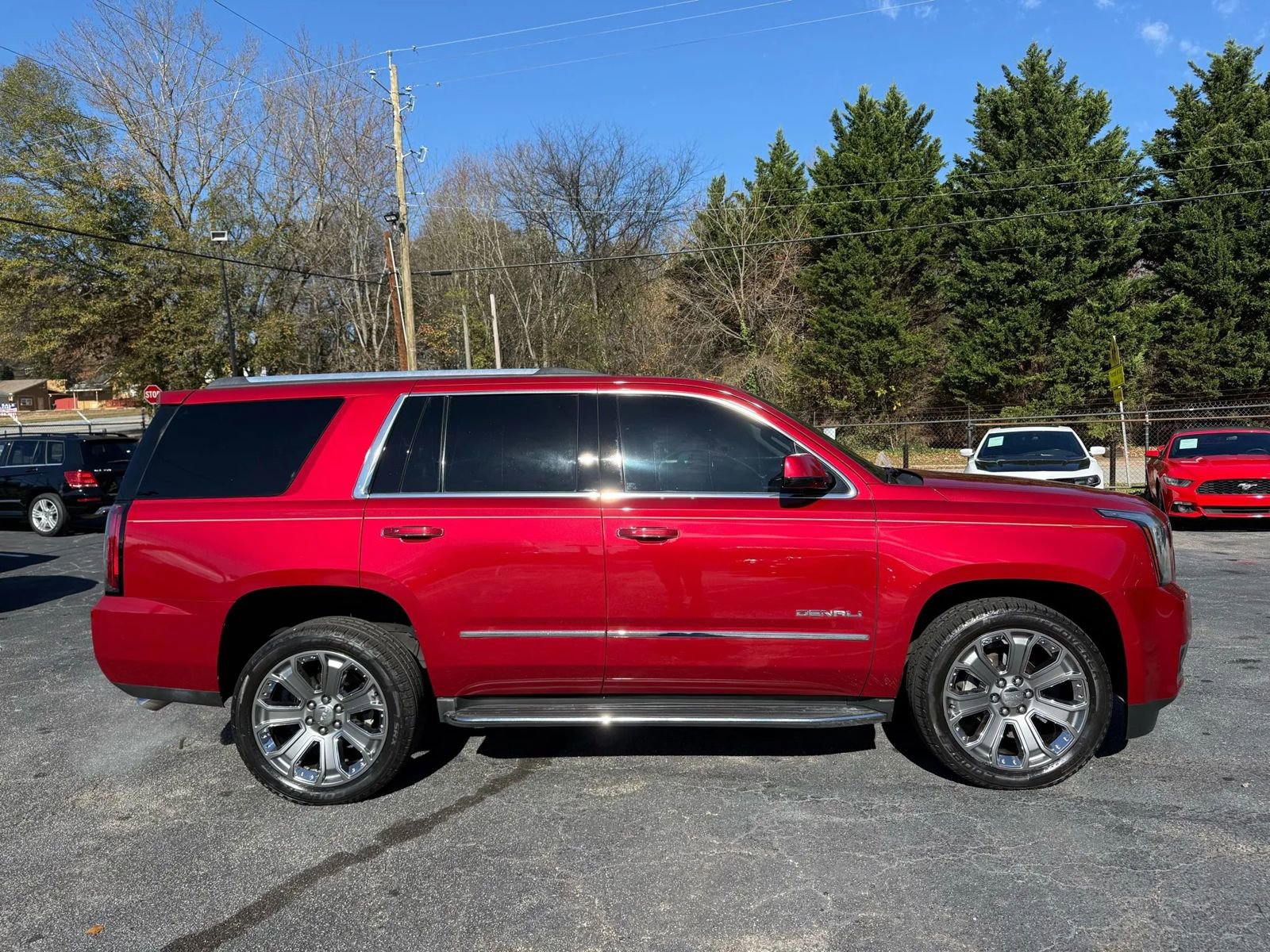 Used 2015 GMC Yukon Denali w/ Open Road Package image 8