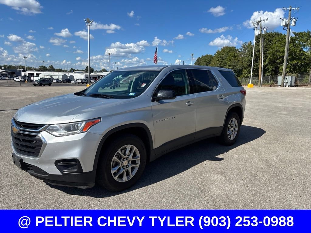 Used 2018 Chevrolet Traverse LS FWD image 3