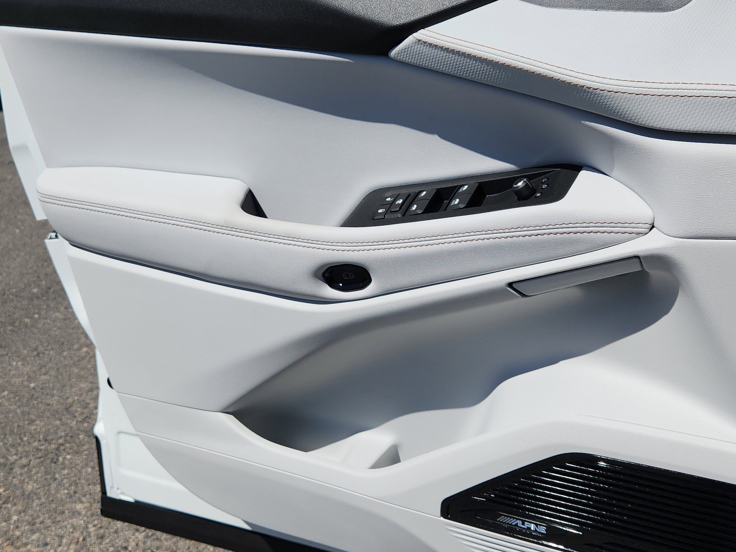 New 2026 Jeep Cherokee Limited AWD/4WD image 9
