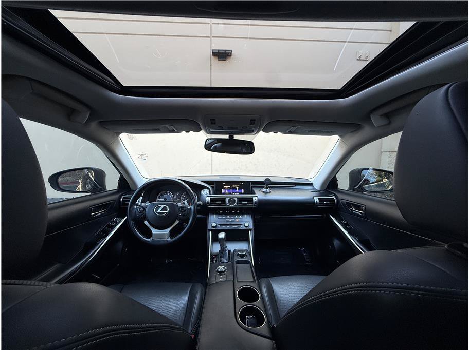 Used 2015 Lexus IS 250 RWD image 19