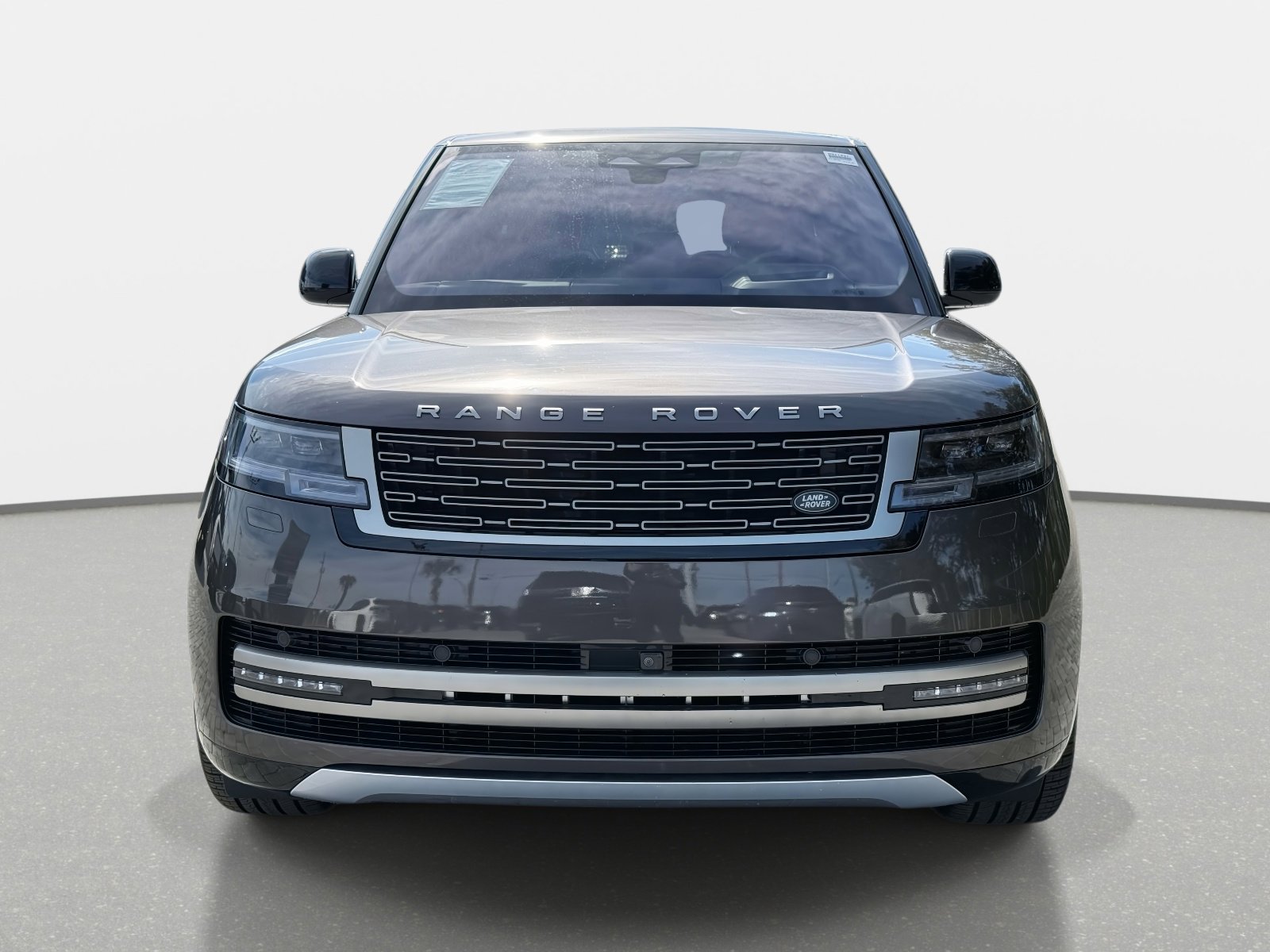 Used 2022 Land Rover Range Rover Long Wheelbase SE image 8
