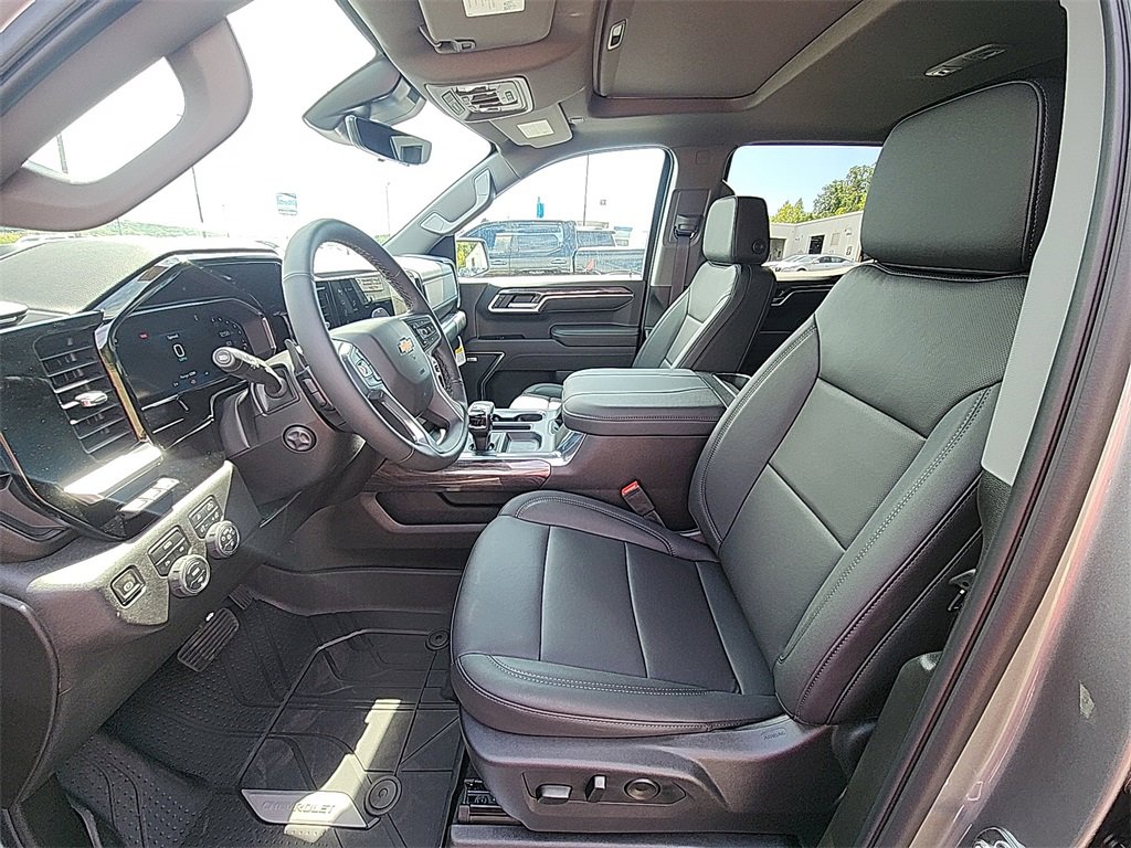New 2026 Chevrolet Silverado 1500 LTZ w/ Technology Package image 17
