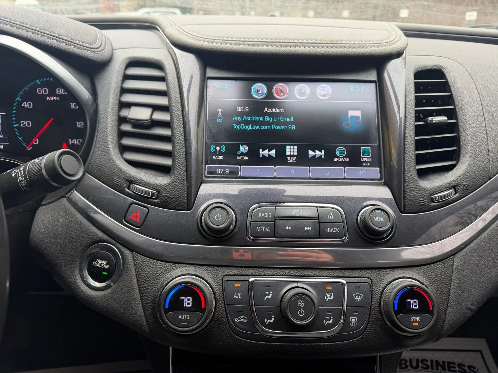 Used 2018 Chevrolet Impala LT image 17