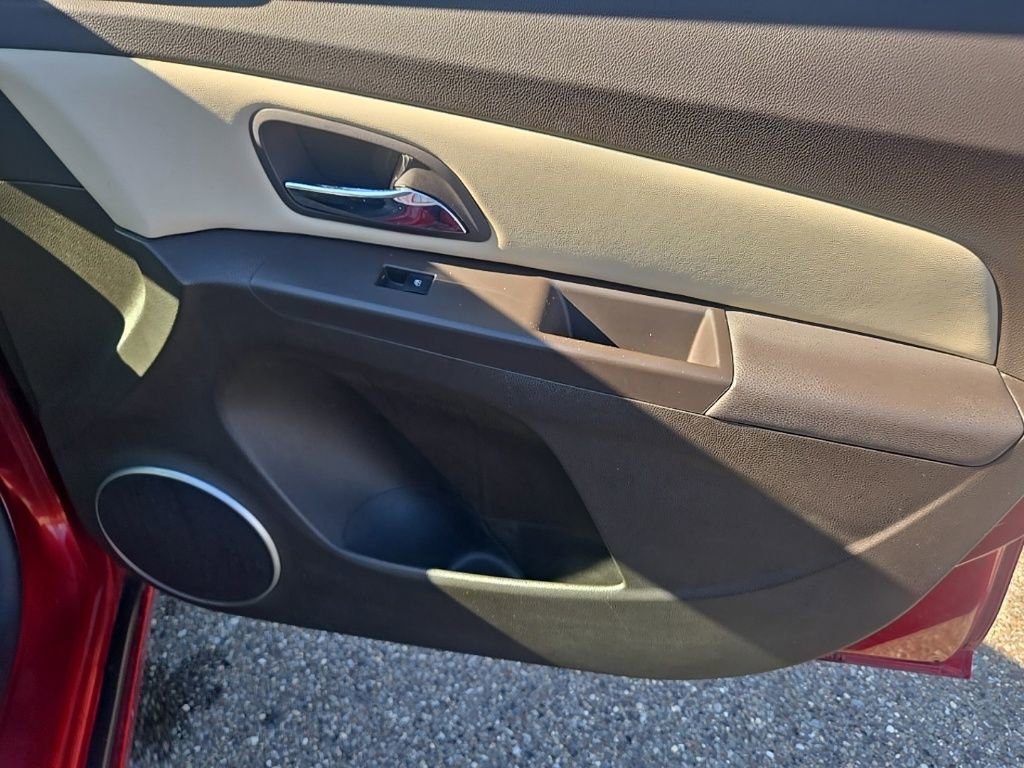 Used 2012 Chevrolet Cruze LT FWD image 22