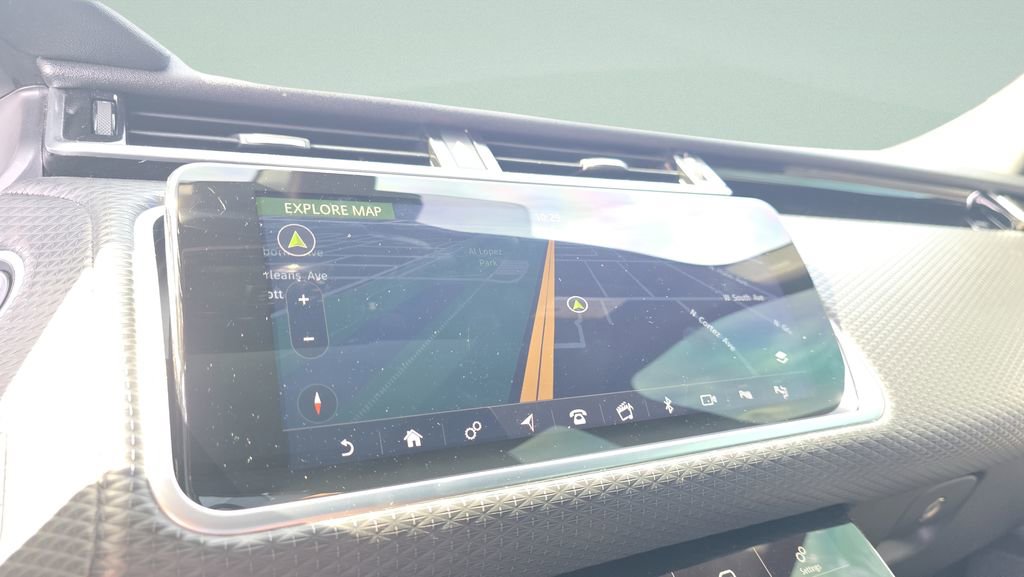 Used 2019 Land Rover Range Rover Velar R-Dynamic SE image 19