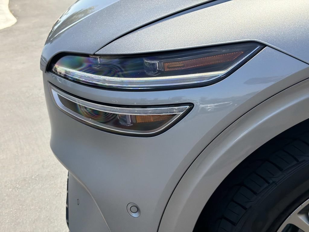Used 2023 Genesis Electrified GV70 AWD/4WD image 10