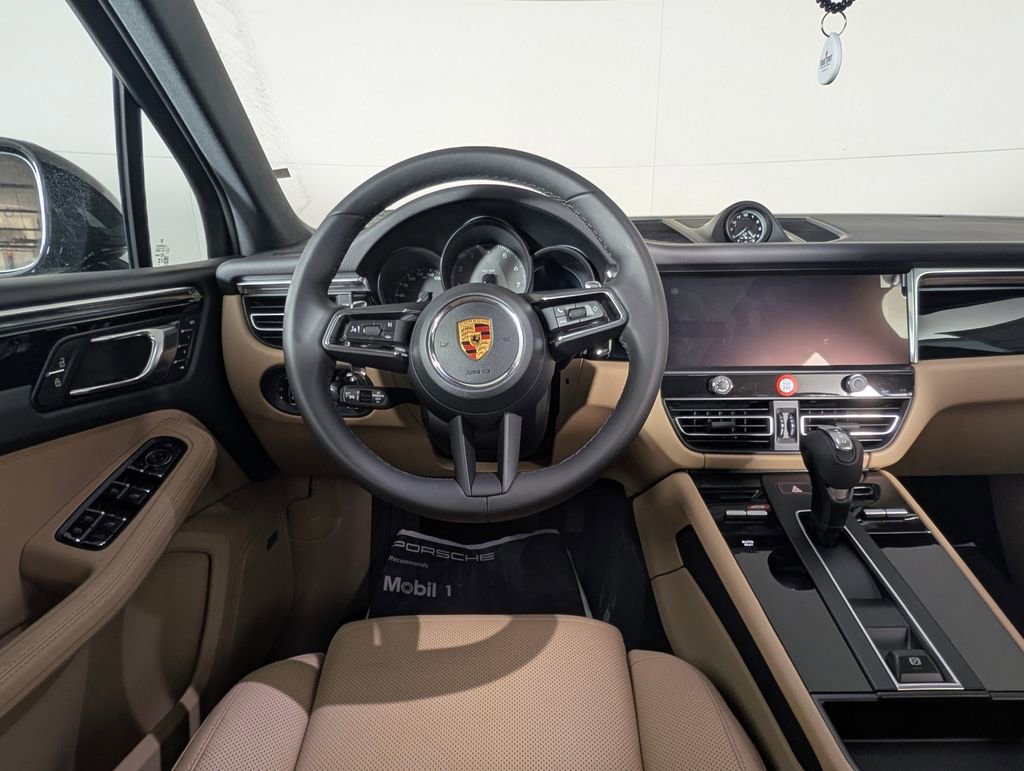 New 2026 Porsche Macan S image 21