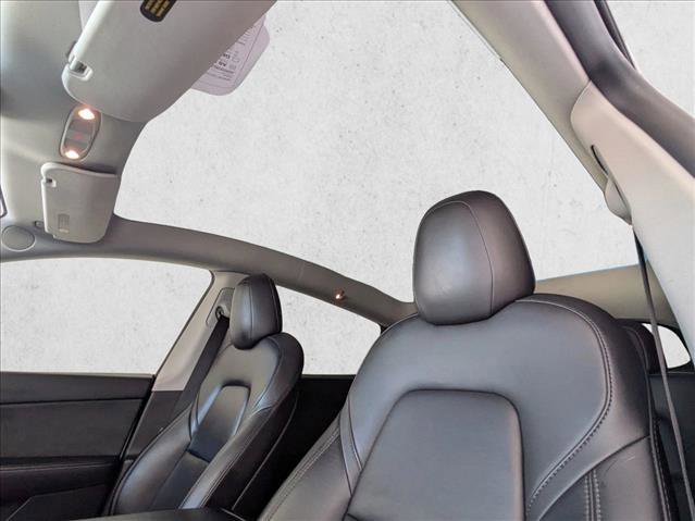 Used 2022 Tesla Model Y Performance image 14