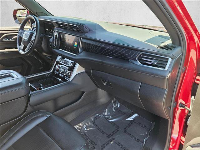 Used 2023 GMC Yukon Denali AWD/4WD image 18