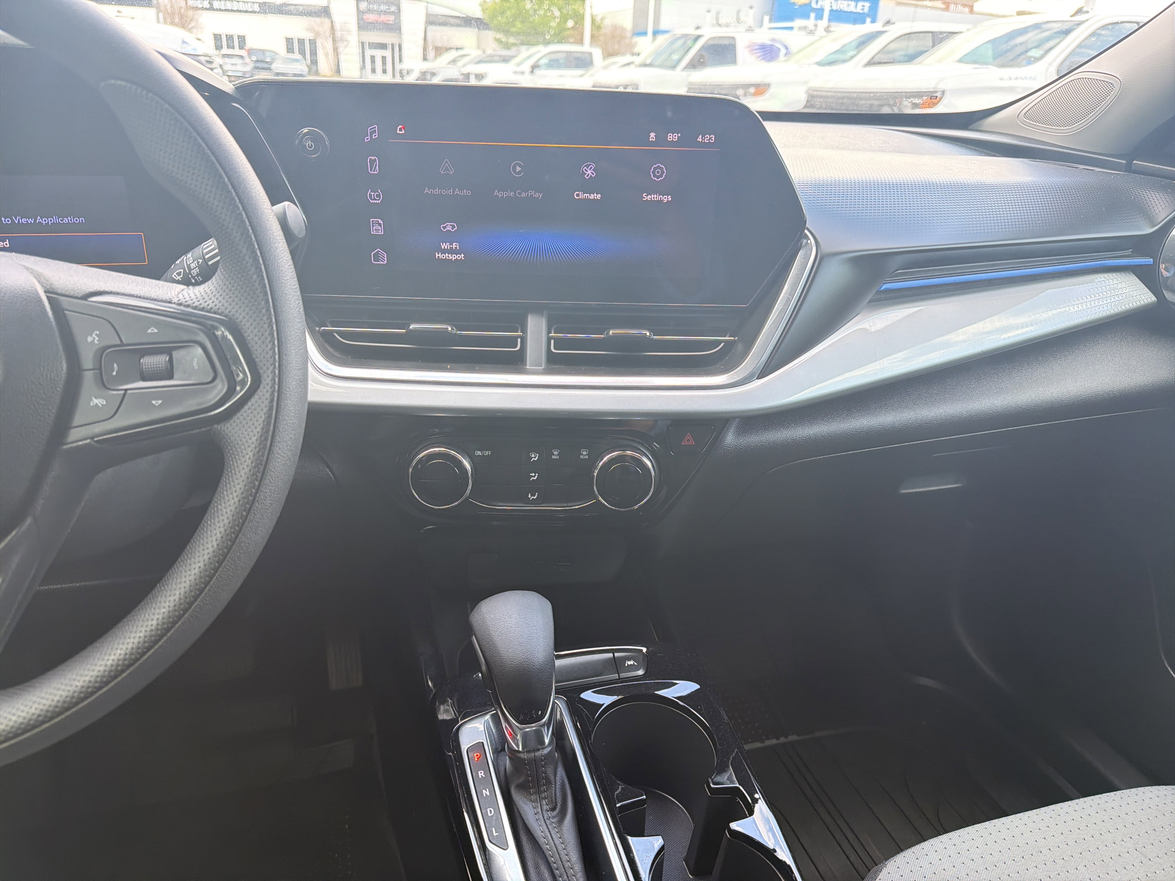 Used 2024 Chevrolet Trax LT image 28