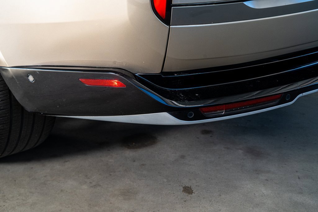 Used 2023 Land Rover Range Rover Long Wheelbase SE image 24