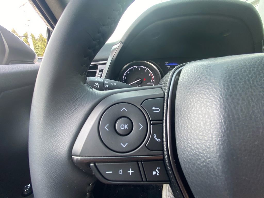 Used 2024 Toyota Camry SE image 19