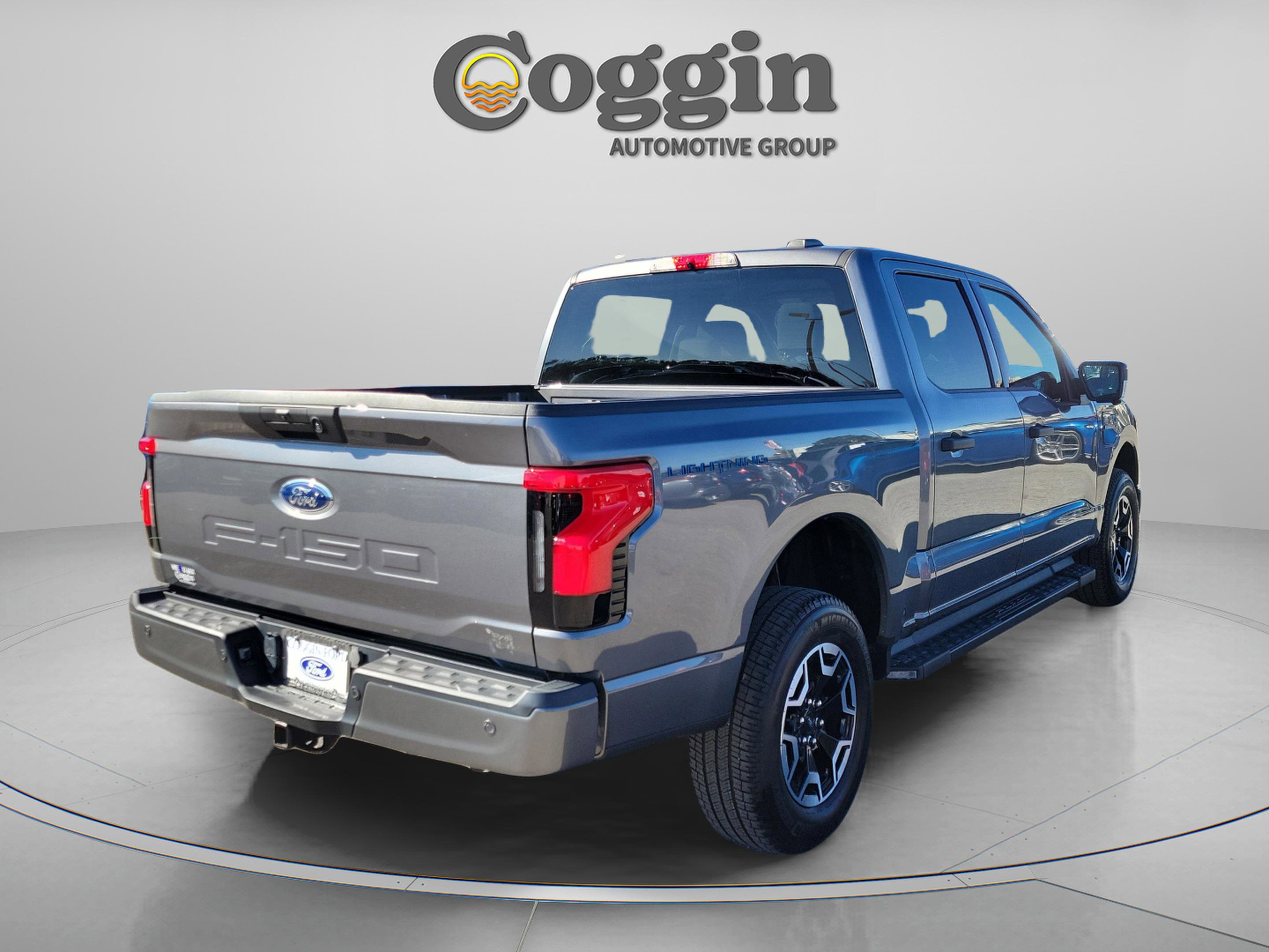 Certified 2023 Ford F150 Lightning XLT image 4