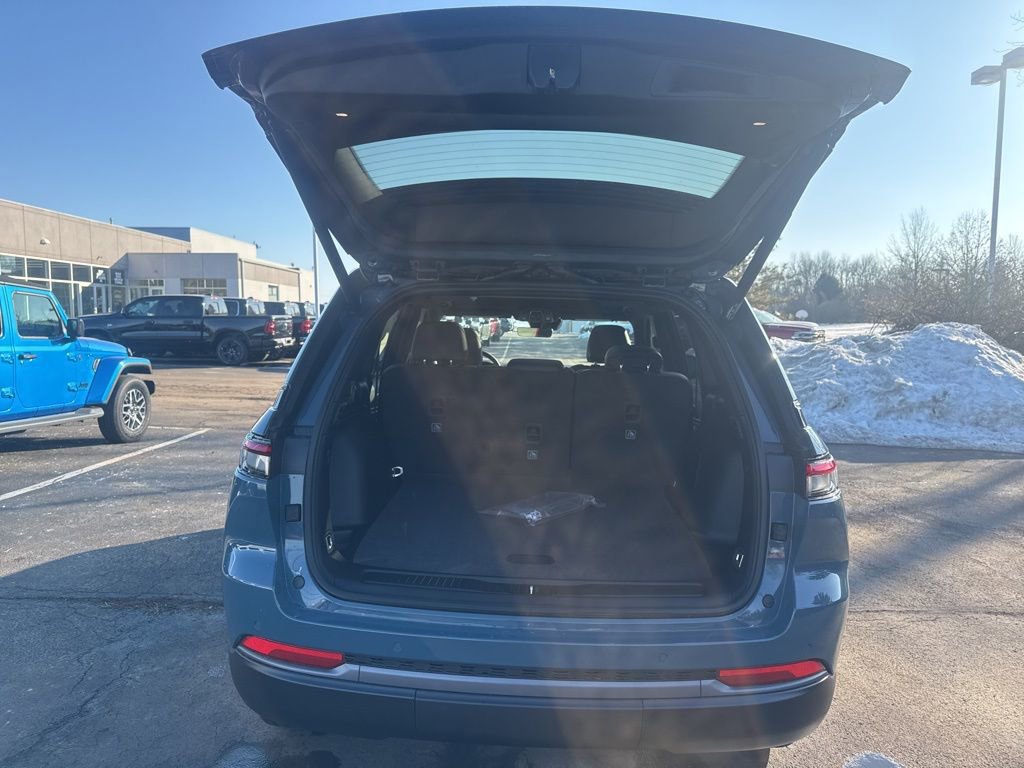 New 2026 Jeep Grand Cherokee Limited image 44