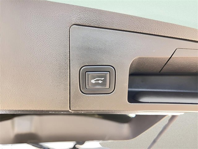 Certified 2022 Cadillac XT5 Premium Luxury image 9