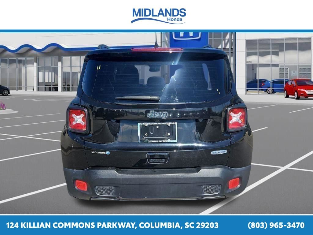 Used 2018 Jeep Renegade Latitude FWD image 11