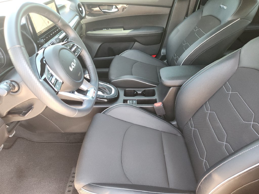 Used 2023 Kia Forte GT-Line w/ GT-Line Premium Package FWD image 14