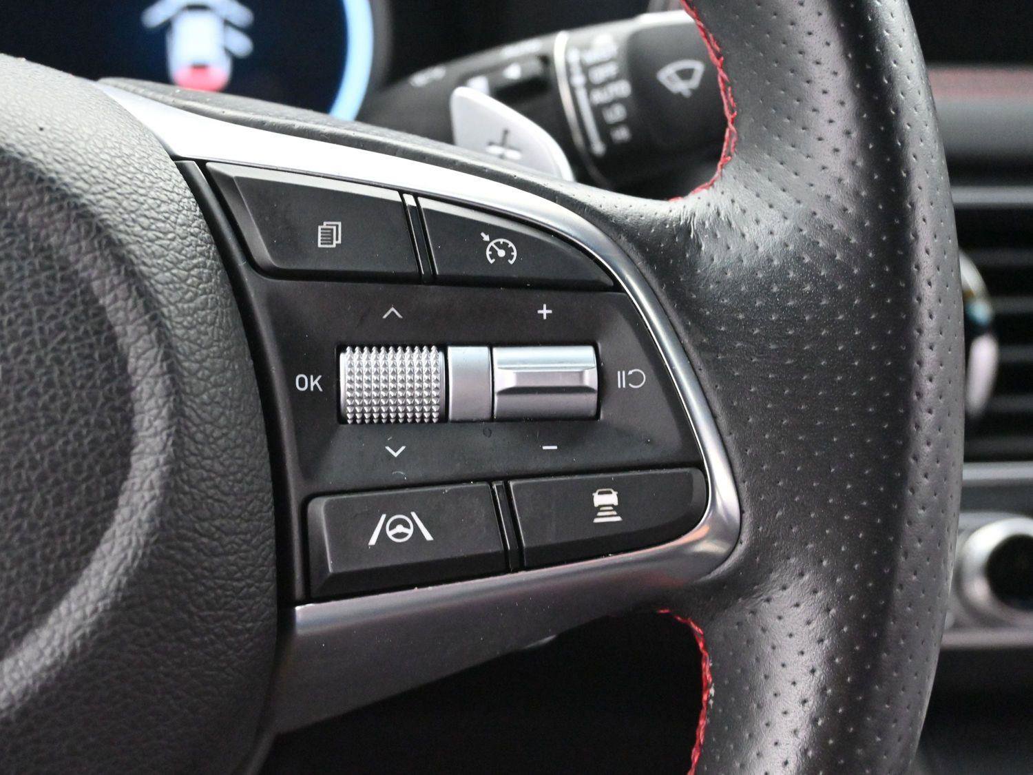 Used 2023 Genesis G70 2.0T w/ Sport Prestige Package image 19