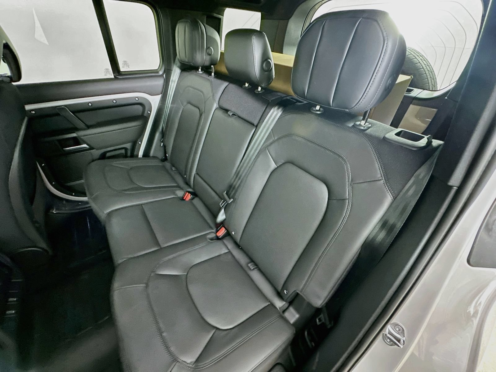 New 2026 Land Rover Defender 110 X AWD/4WD image 36