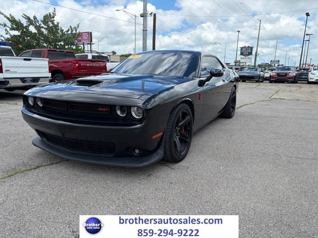 Used 2018 Dodge Challenger SRT w/ Technology Group RWD image 1