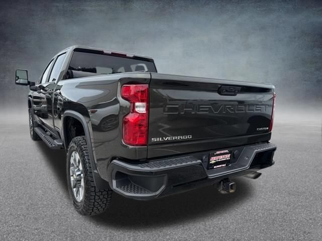 Used 2022 Chevrolet Silverado 2500 Custom w/ Custom Value Package AWD/4WD image 9