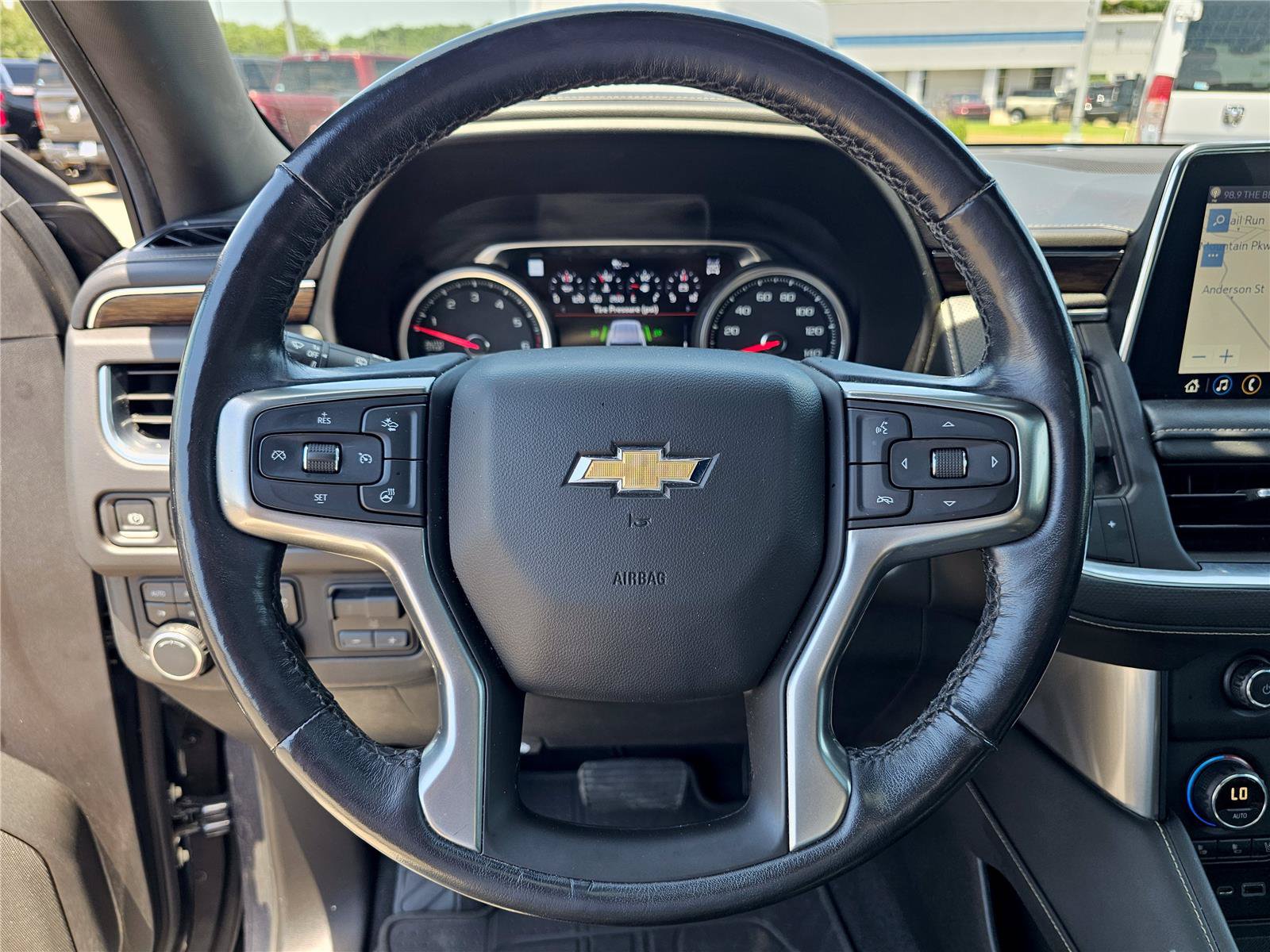 Used 2021 Chevrolet Tahoe Premier w/ Premium Package AWD/4WD image 21