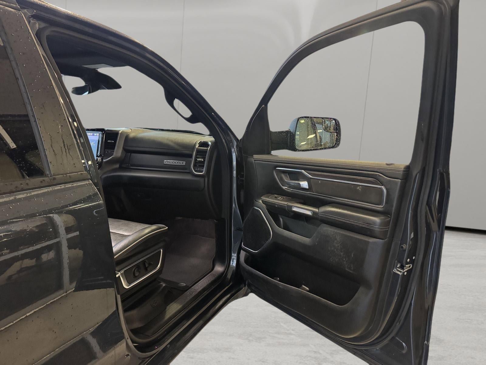 Used 2025 RAM 1500 Laramie AWD/4WD image 28
