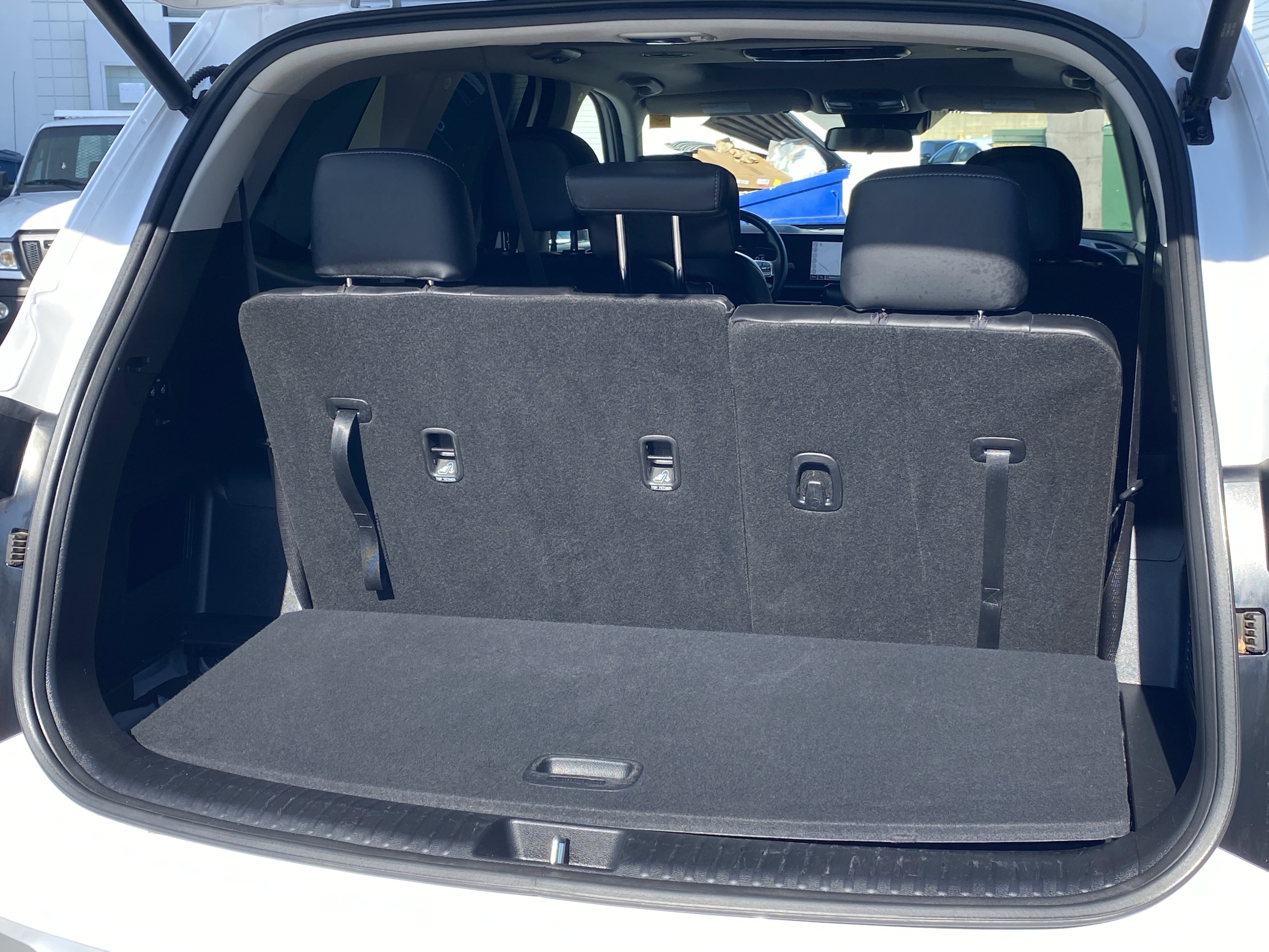 Used 2025 Kia Telluride S image 13