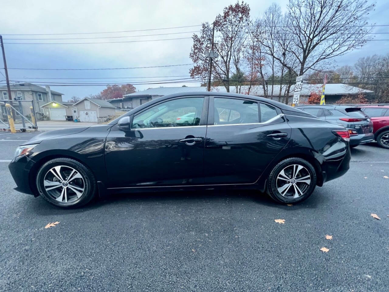 Used 2020 Nissan Sentra SV image 3