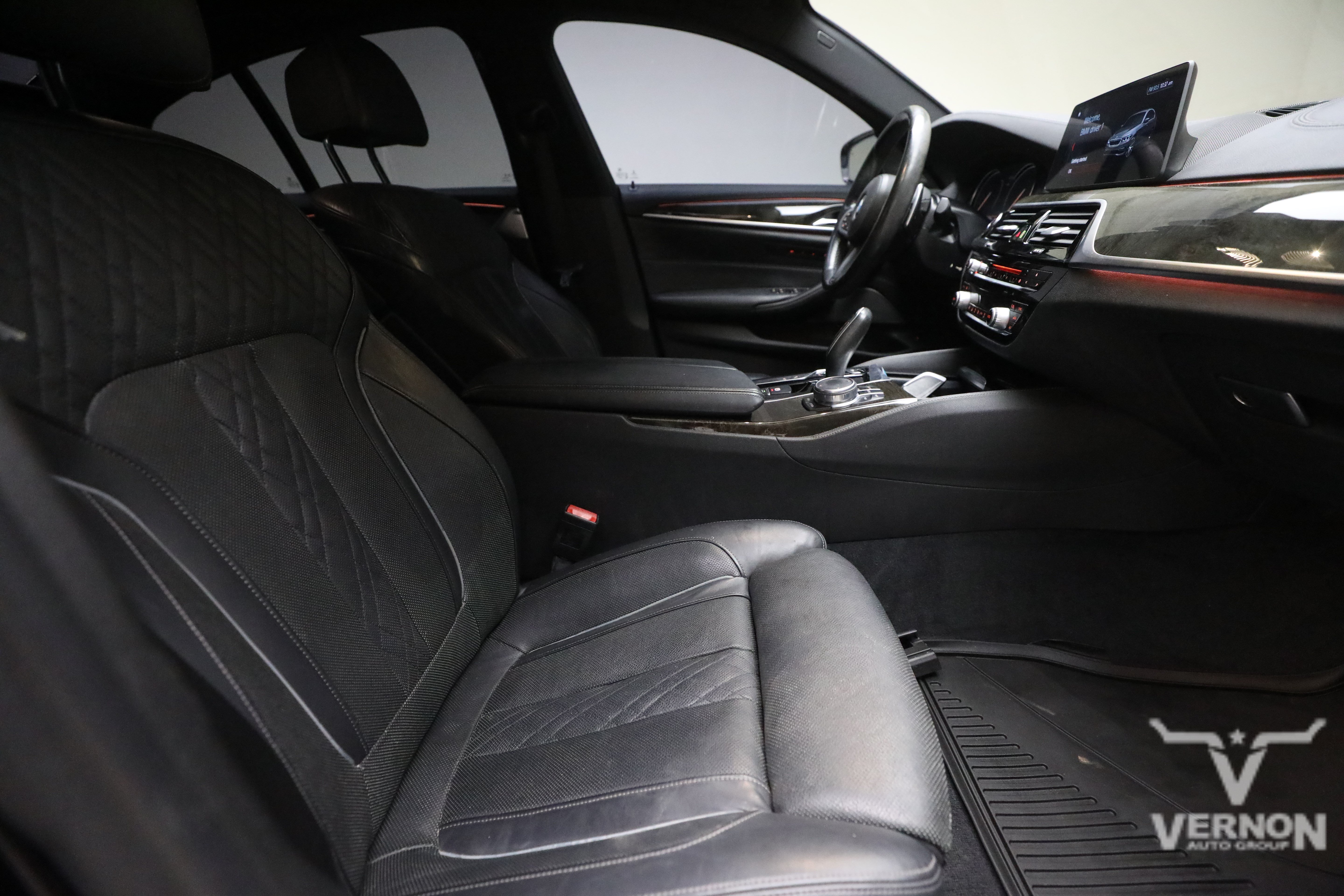 Used 2018 BMW 540i RWD image 11