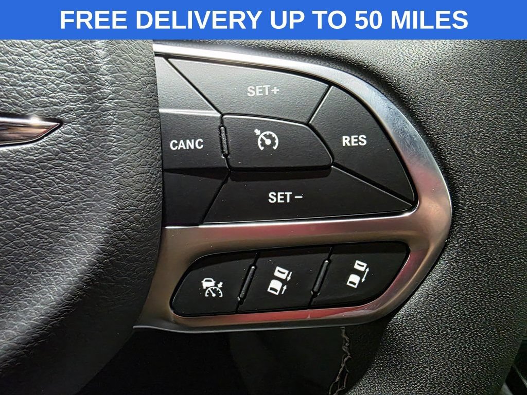New 2026 Chrysler Pacifica Select FWD image 6