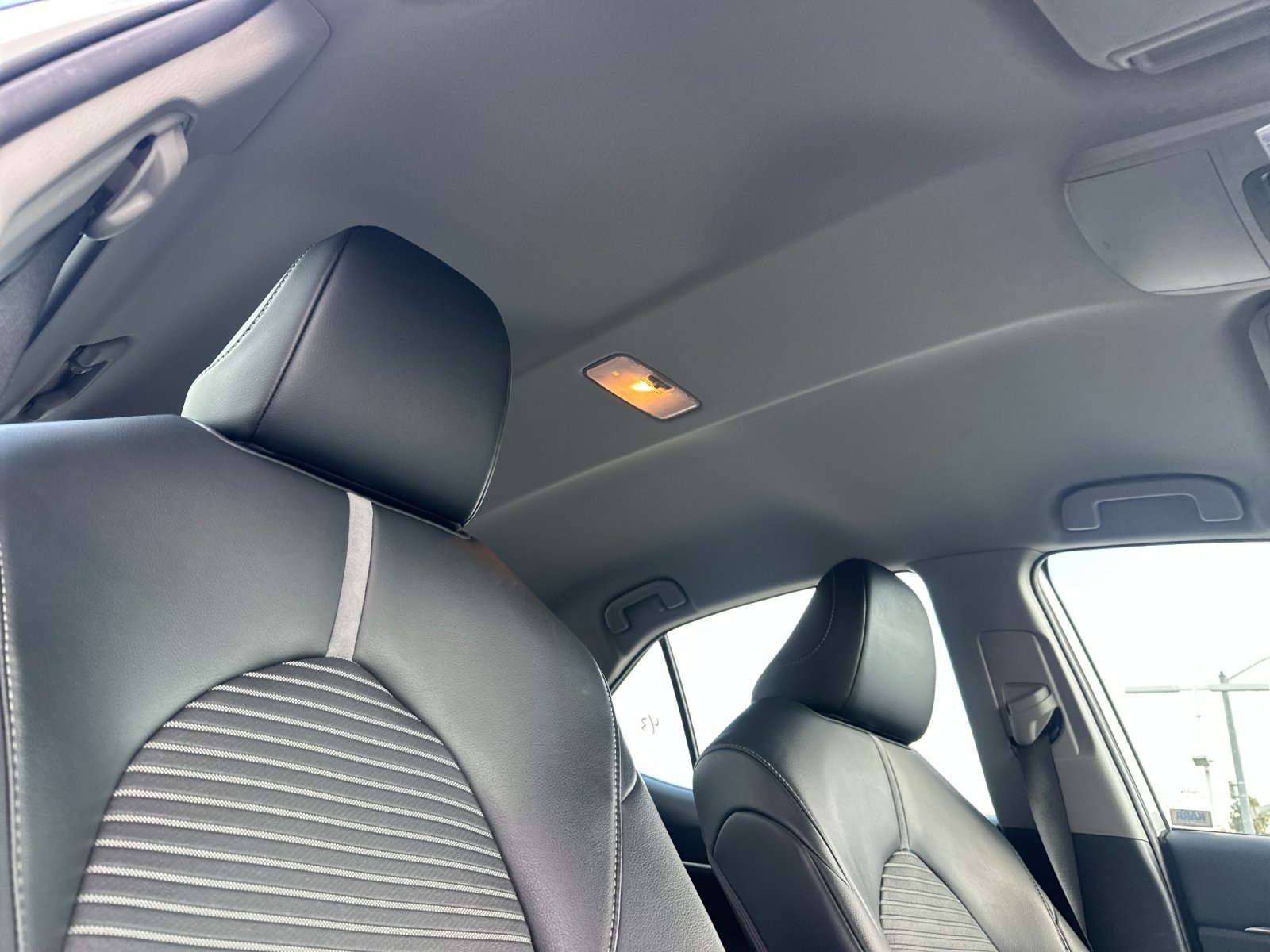 Used 2024 Toyota Camry SE image 15