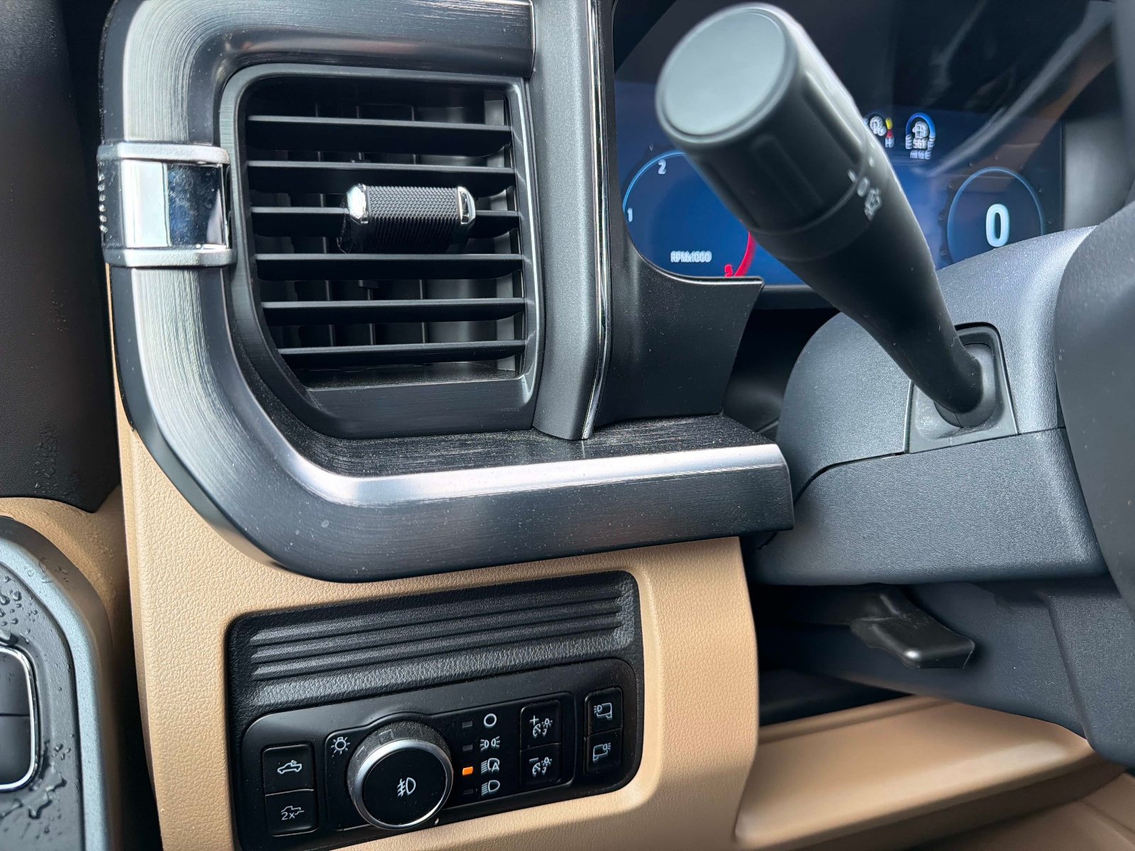 Used 2025 Ford F250 Lariat w/ Chrome Package AWD/4WD image 40