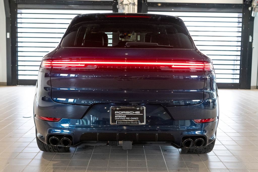 Certified 2025 Porsche Cayenne S image 9