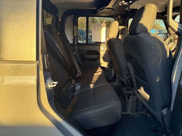 Used 2021 Jeep Gladiator Willys image 46