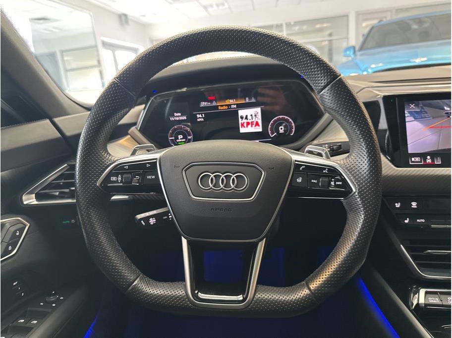 Used 2022 Audi e-tron GT Prestige w/ Prestige Package image 15