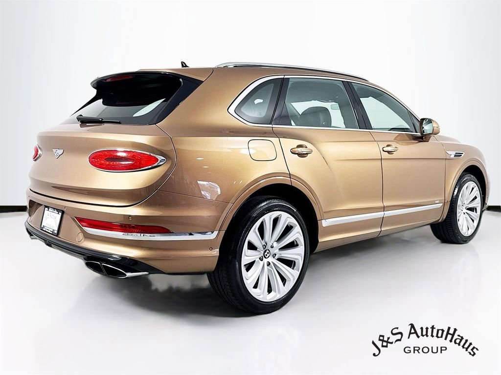 Used 2021 Bentley Bentayga AWD/4WD image 7