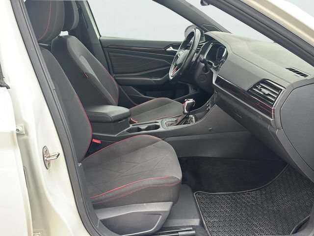 Used 2024 Volkswagen Jetta GLI 40th Anniversary Edition FWD image 11