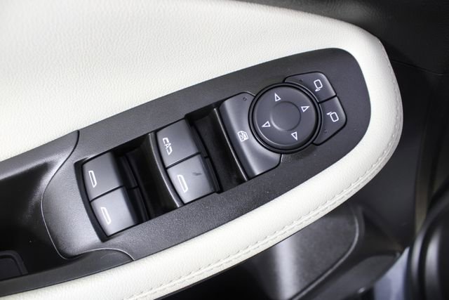 Used 2022 Buick Encore GX Select image 15