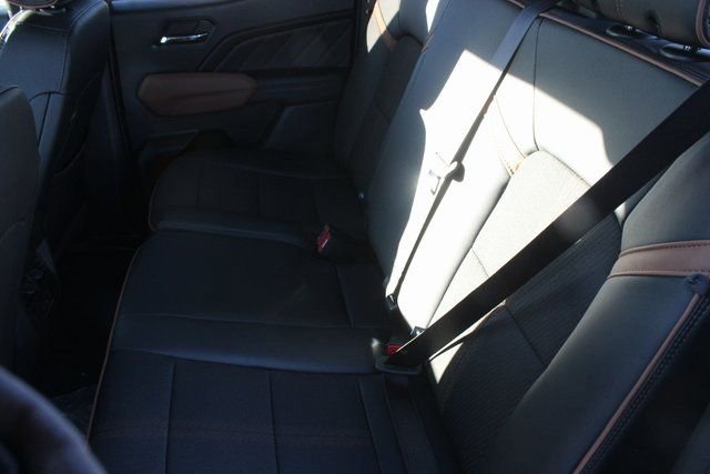 New 2025 GMC Canyon AT4 image 20