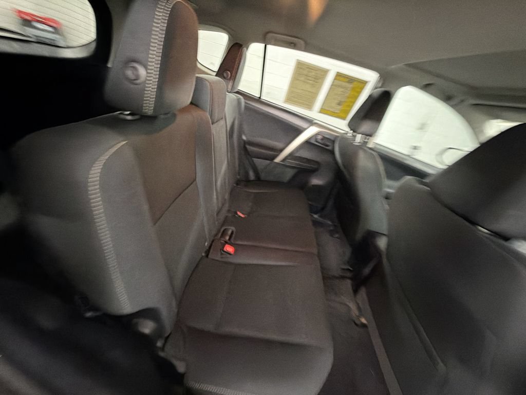 Used 2013 Toyota RAV4 XLE FWD image 23