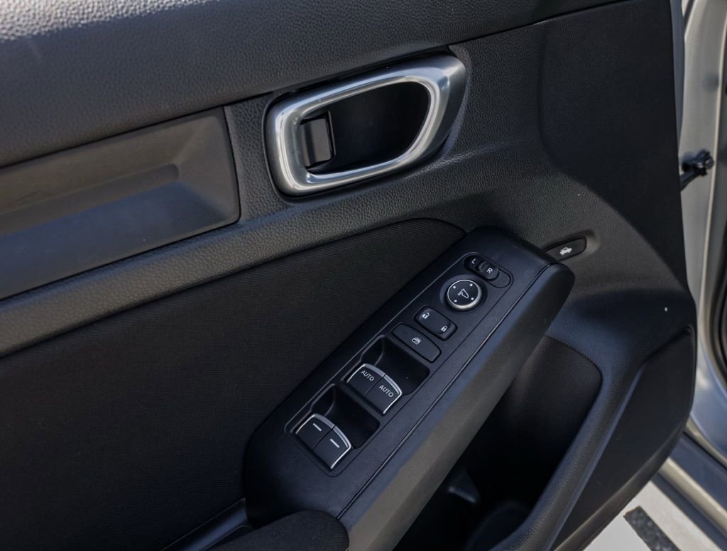 Used 2025 Honda Civic Sport image 14