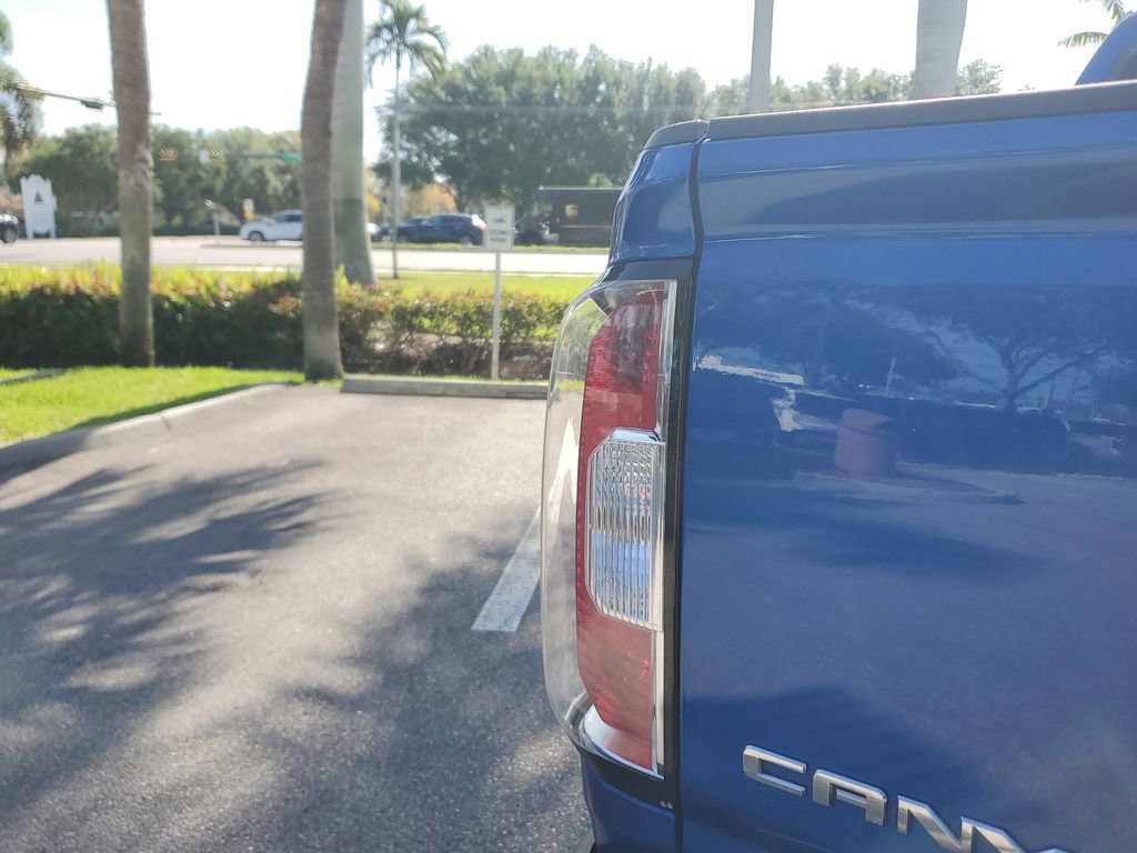 Used 2020 GMC Canyon SLE w/ Driver Alert Package AWD/4WD image 26