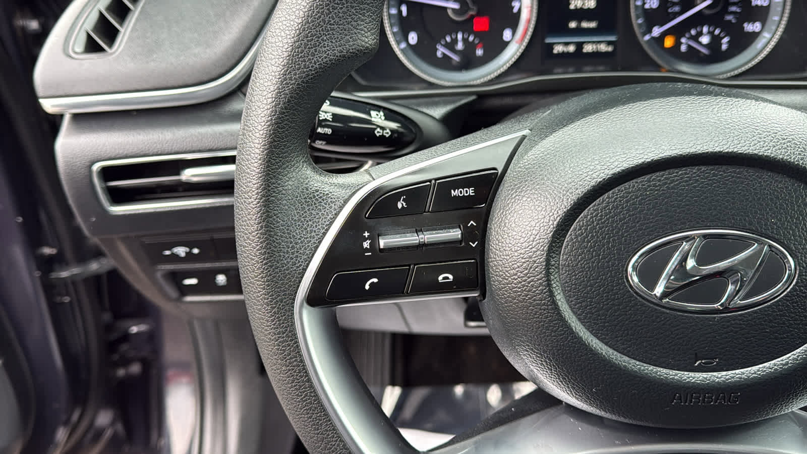 Used 2023 Hyundai Sonata SEL image 15