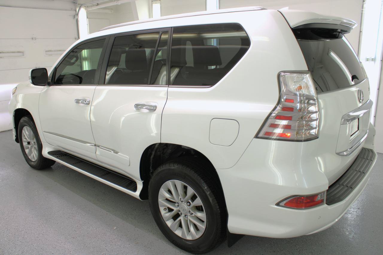 Used 2017 Lexus GX 460 AWD/4WD image 6